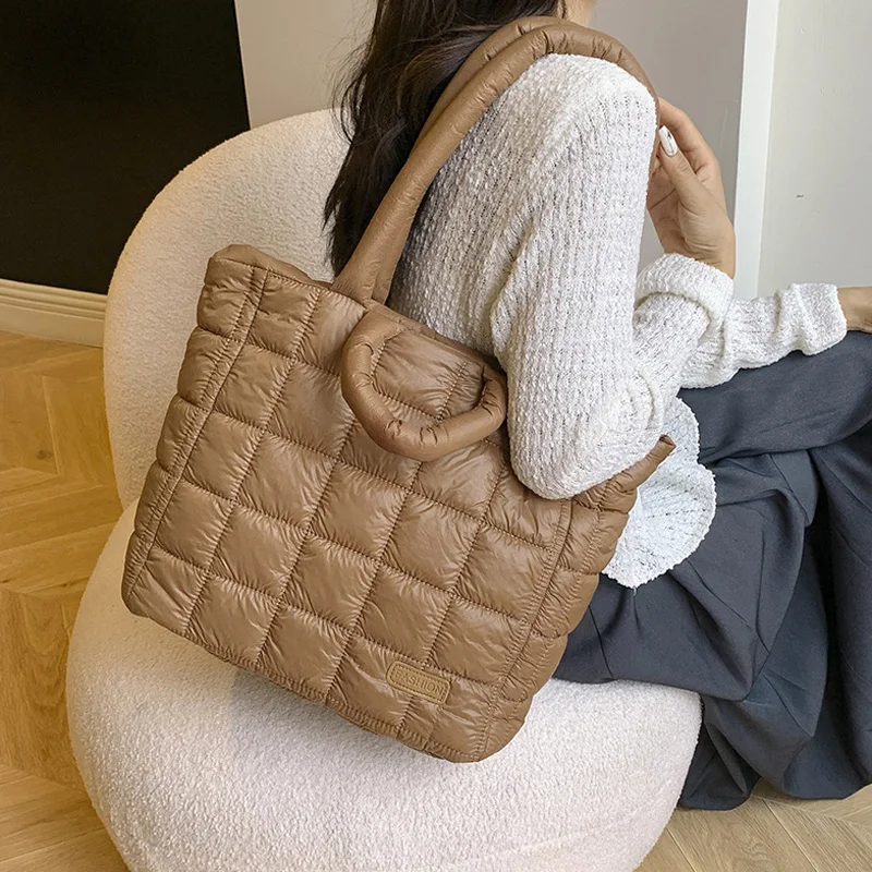 Trendy Lattices Quilted Tote Bag, Winter Large Capacity Ladies Handbag, Perfect Shoulder Bags For Women Commuting & Gift