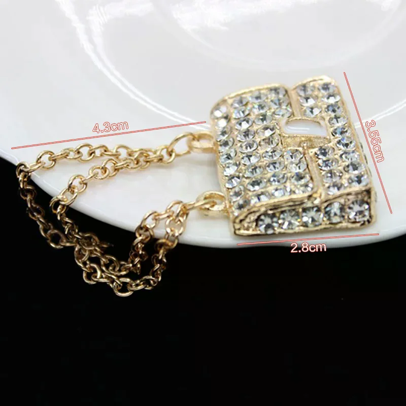 

Clothes Doll Miniature Handbag with Metal Chain; Toy Handbag for Dollhouse, Miniature Shopping