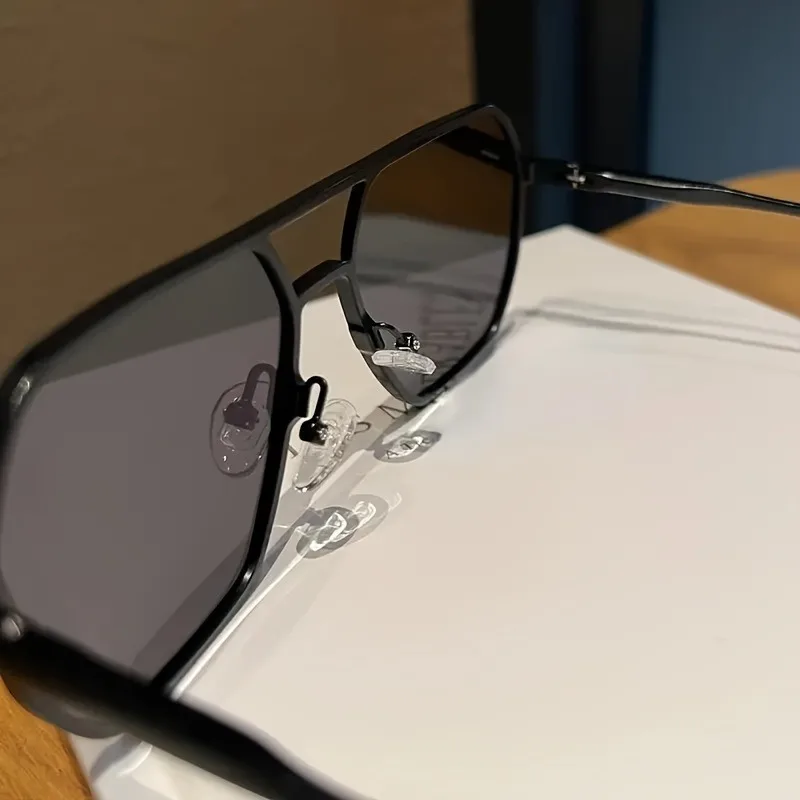 Big Frame Square Polarized Photochromic Glasses Metal Frame Men Women Driving Sun Glasses view 3