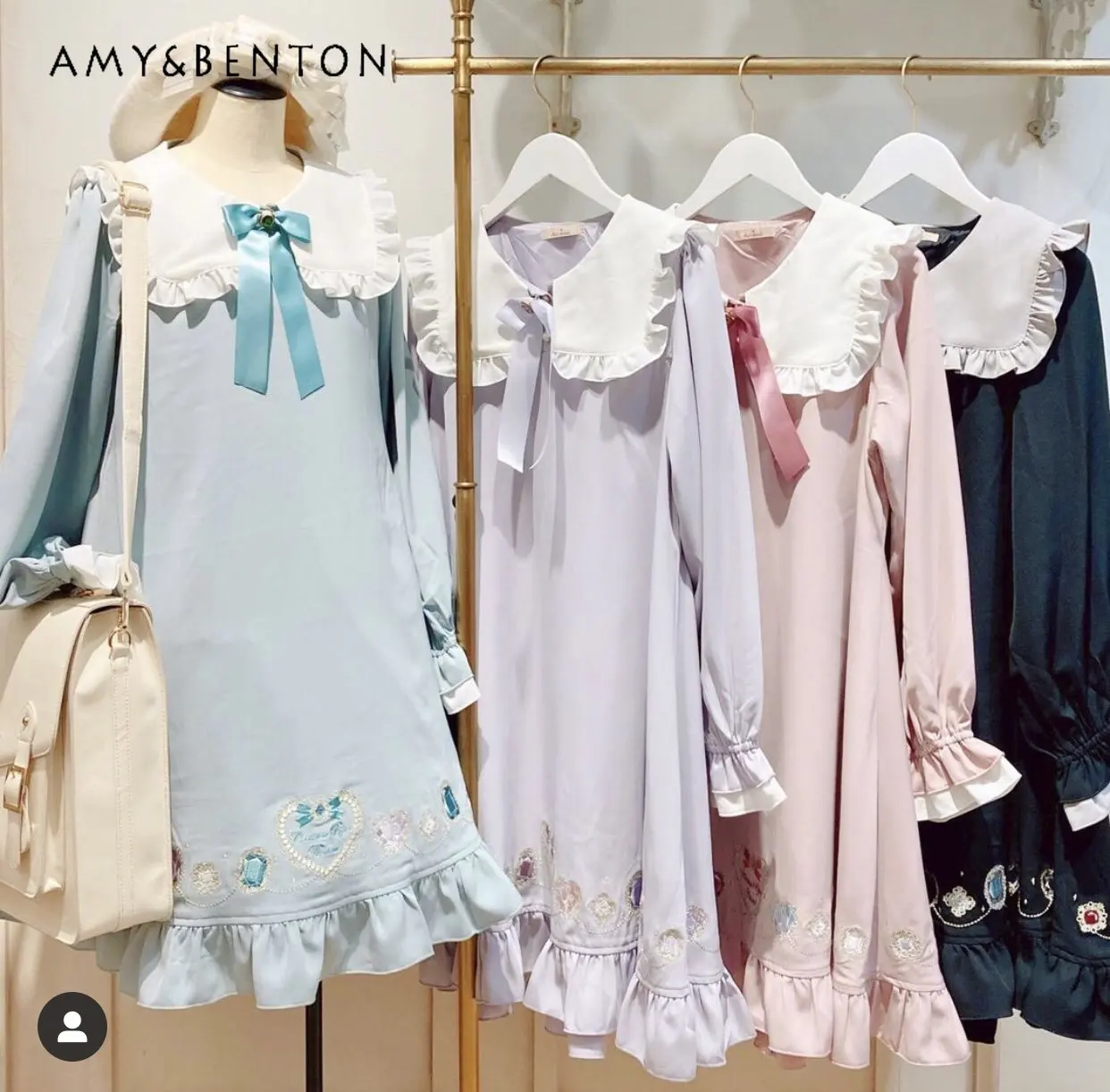 

Women's Beautiful Embroidered Dress Long Sleeve Loose Waist Knee Length Dress Female Solid Color Streetwear Dress