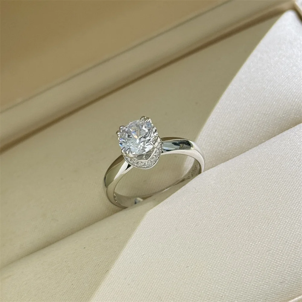 

Four Claw Diamond Ring Is Simple And Versatile Light Luxury And Luxury The 2024 New Ring