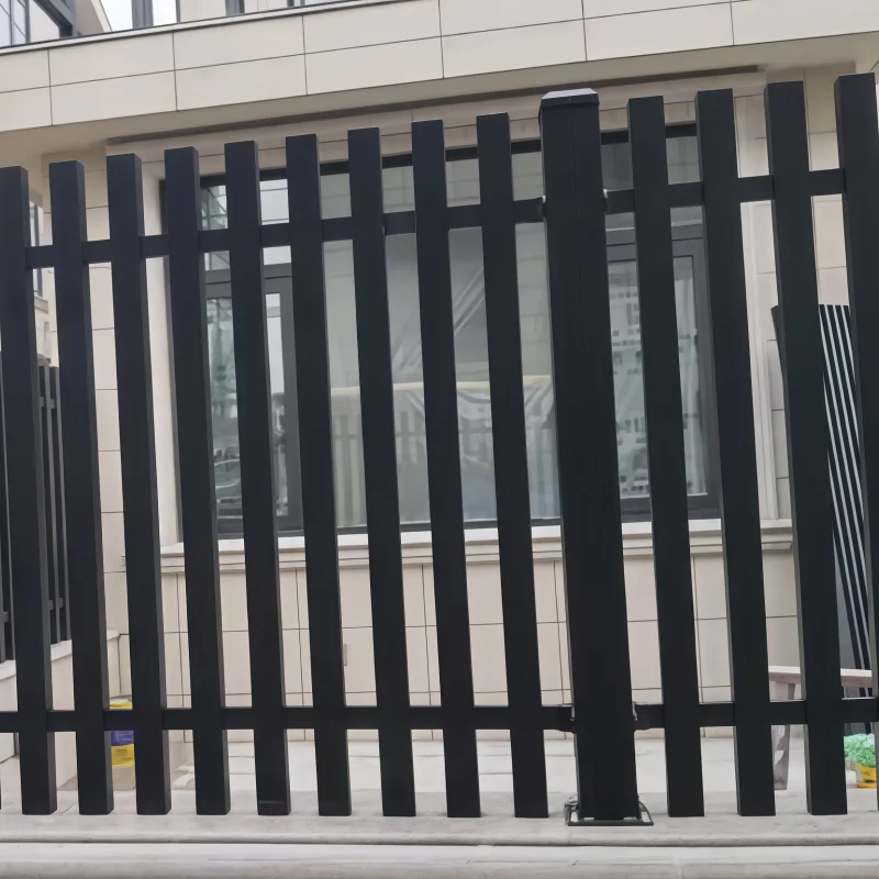 Maatwerk Nieuwe Stijl DIY Installeren Aluminium Balustrades Dekfoto's Reling en Hek voor Balkon Warmtebehandelde 3D-modellering
