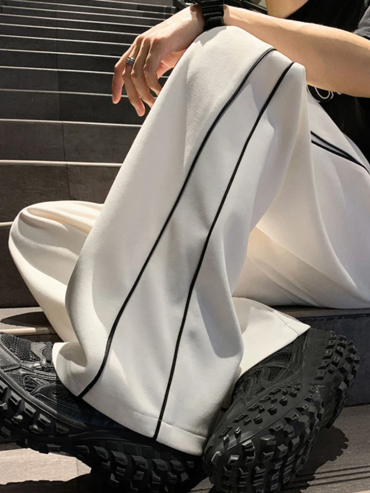 

Men's Spring Autumn Oversize Striped Sport Pants Drapey Wide Leg Casual Trousers Loose Fit Long Pants Straight Cut