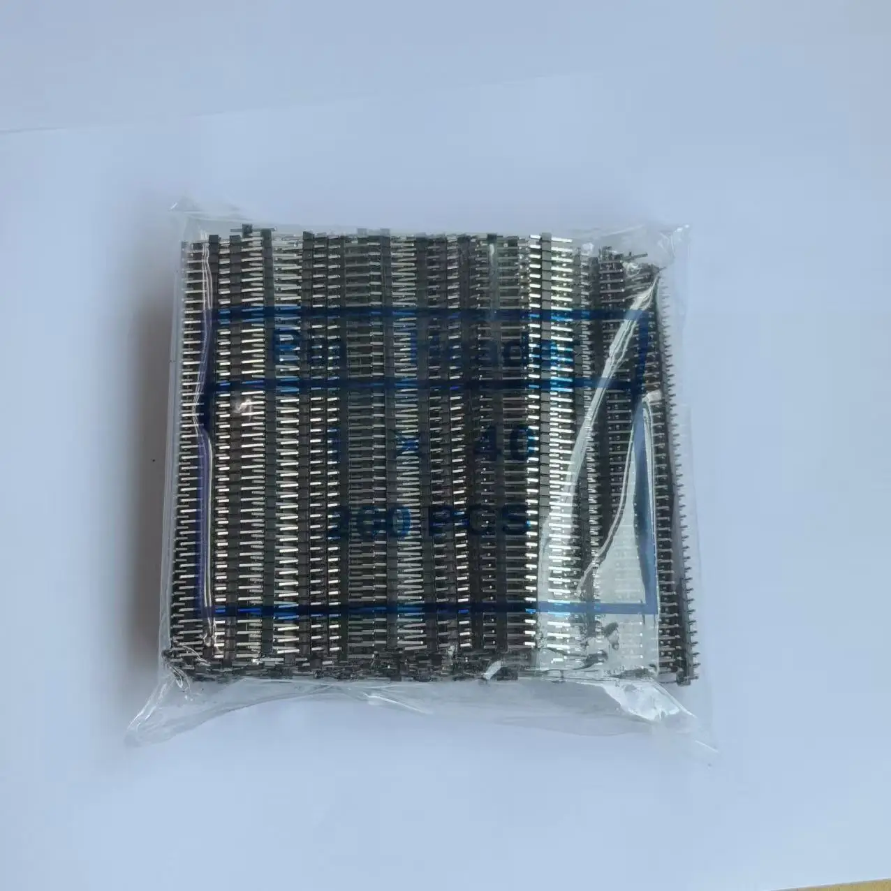 200pcs/lot 1×40Pin 40P 2.54mm Straight Single Row Needle Pin Header 1*40P Connector