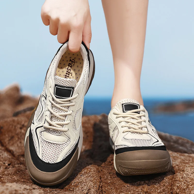 Sepatu Mendaki Gunung Pria Wanita Musim Panas Kualitas Terbaik Sepatu Hiking Luar Ruangan Napas Desainer Pelatih Pasangan untuk Berjalan 38-45