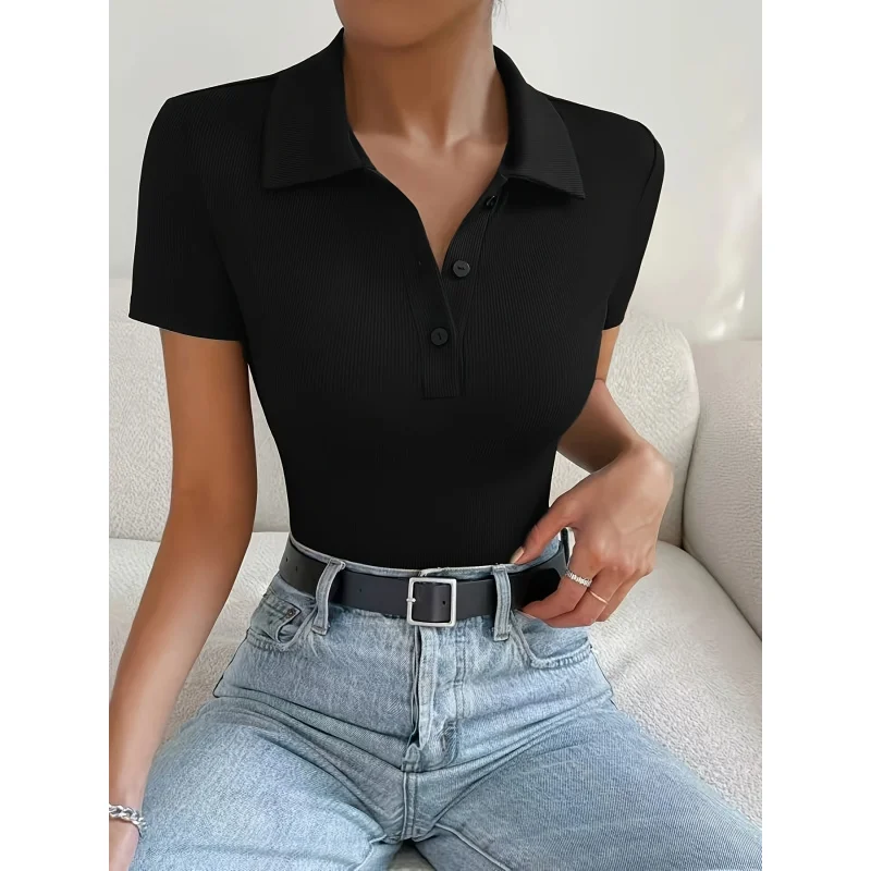 Imagen 4: Top ajustado de cuello polo de color sólido para mujer