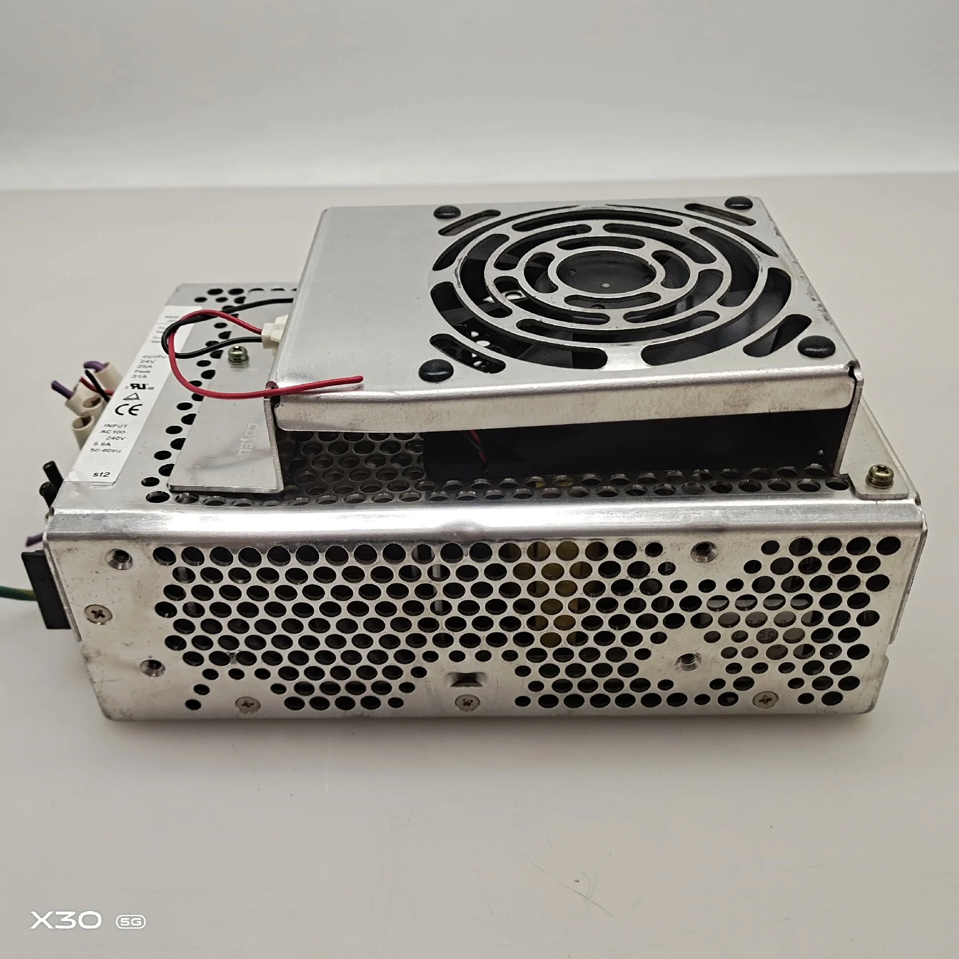 Untuk catu daya COSEL ADA600F-24FR ADA600F-24FR