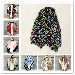 A variety of Italian foreign trade pure light luxury LIUJO trend beach holiday scarf scarf shawl dual purpose long scarf