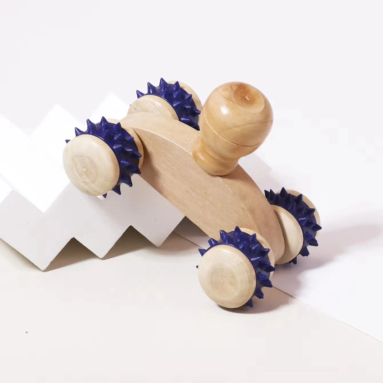 

Handheld massage tool for muscle soreness, wooden body massager, used for the body and neck For Hair Accessories