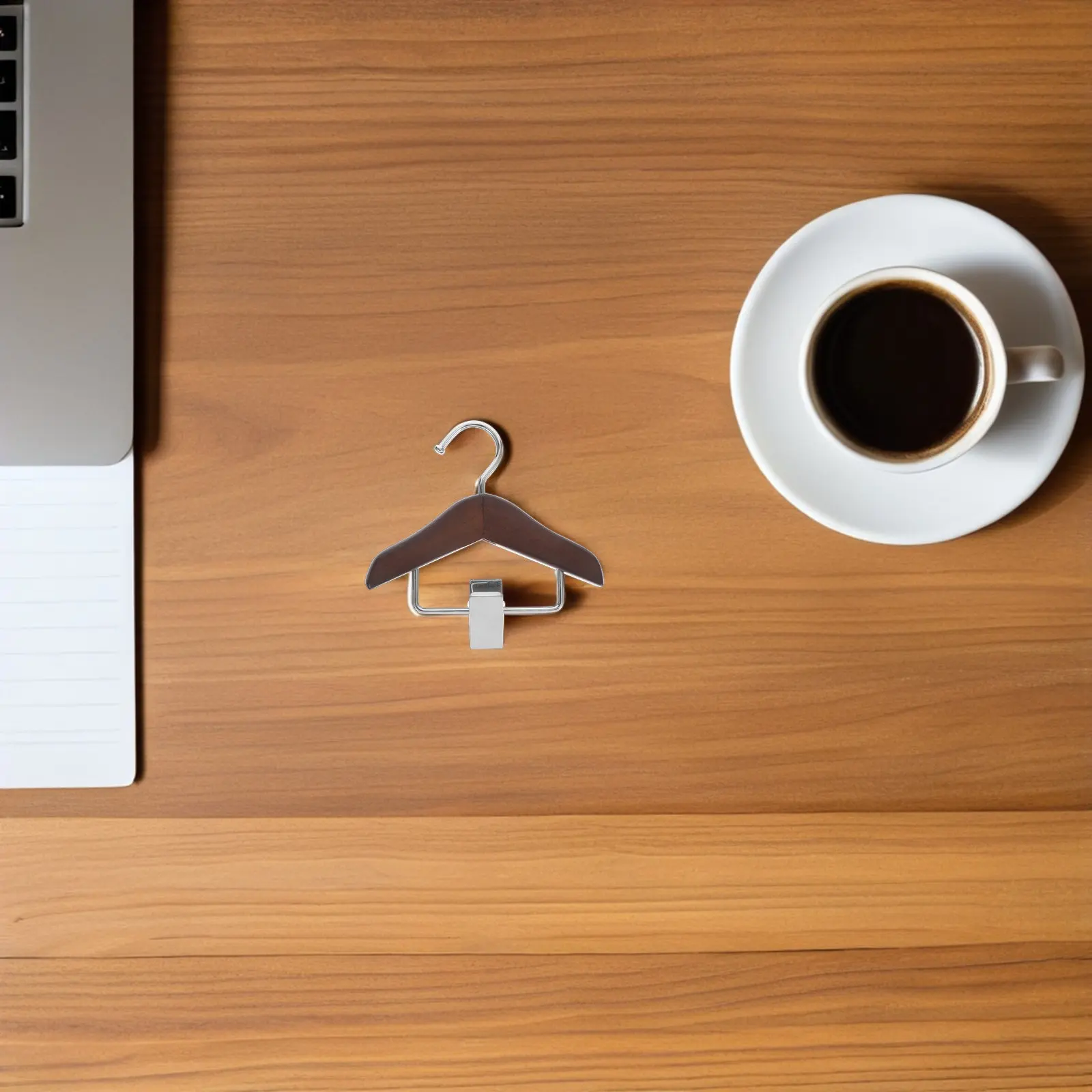 

2Pcs Miniature Wood Hangers with Stainless Steel Clips Vintage Style Clothing Rack for Dollhouse Nursery Pet Costume Storage