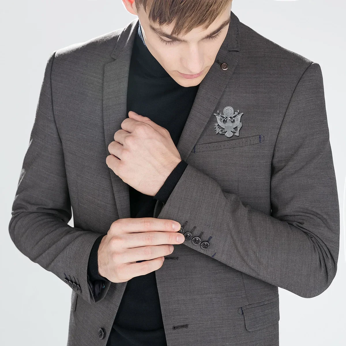 i-Remiel New Retro Men\'s Classic Eagle Badge Brooch Pin Jewelry Angle Wing Brooches for Women Shirt Collar Accessories Wholesale