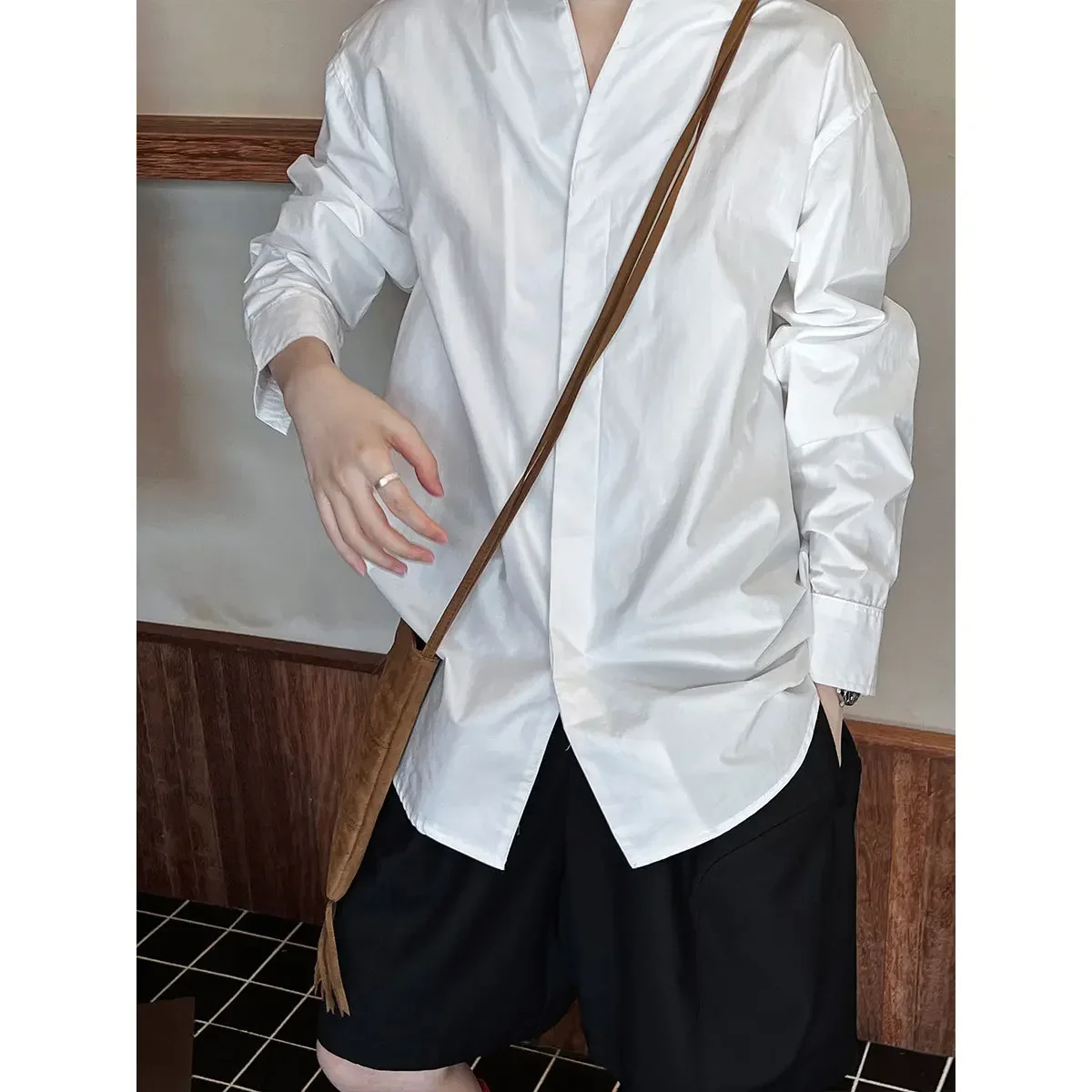 , minimalist stand-up collar shirt, high-quality lazy women's 2024 autumn silhouette loose long-sleeved commuting shirt