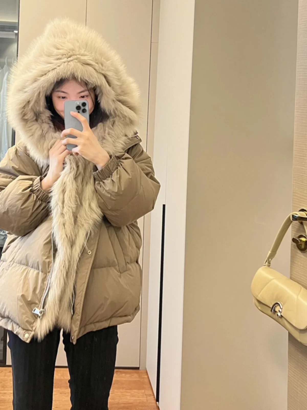 Design Sense, Big Fur Collar, Down Cotton Jacket, Women's Winter Temperament, Thick and Warm Fur Pie, Overcoming Cotton Jacket