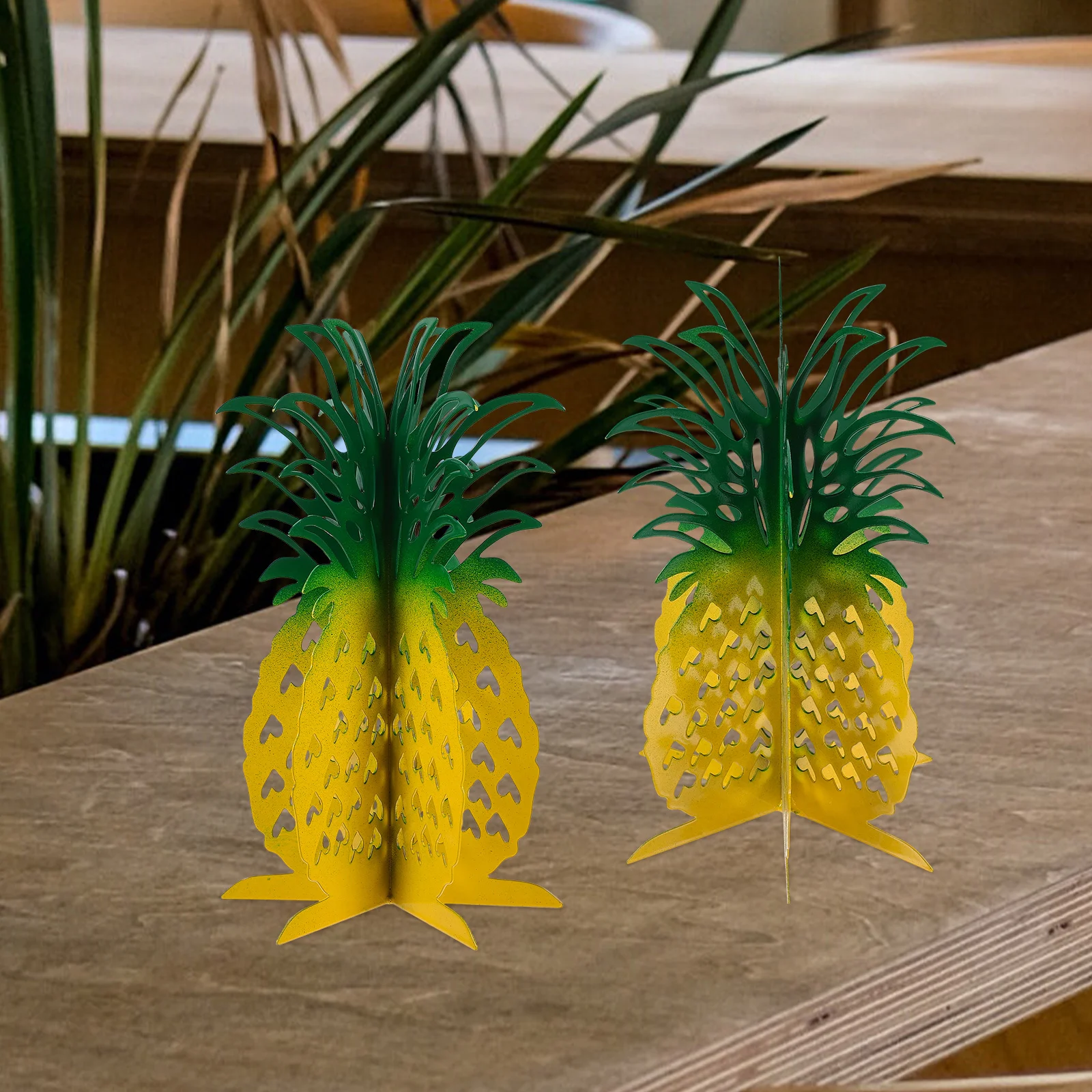 

Nordic Pineapple Decoration Iron Figurine Artificial Display Fruit Decorations Statue