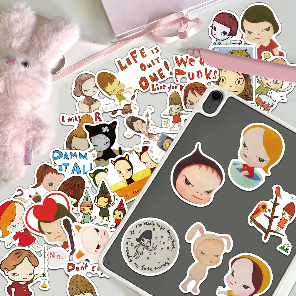 50 قطعة من ملصقات Yoshitomo Nara الإبداعية أكواب المياه المزخرفة، وحافظات الهاتف، وملصقات شخصية للكمبيوتر المحمول بنفسك