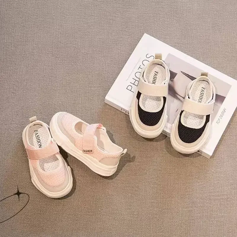 Scarpe a fondo piatto per ragazze 2024 nuove calzature traspiranti in tessuto a rete per bambini bambina scarpe singole in stile coreano primavera