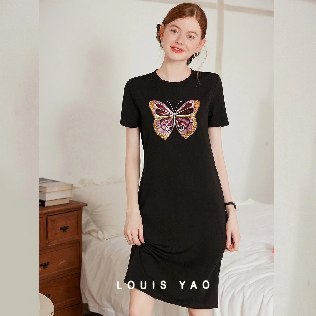 

LOUIS YAO Sequins Embroidery Butterfly Women's T-shirt Dress Summer 2025 Casual Round Neck Split Short-sleeve Dresses