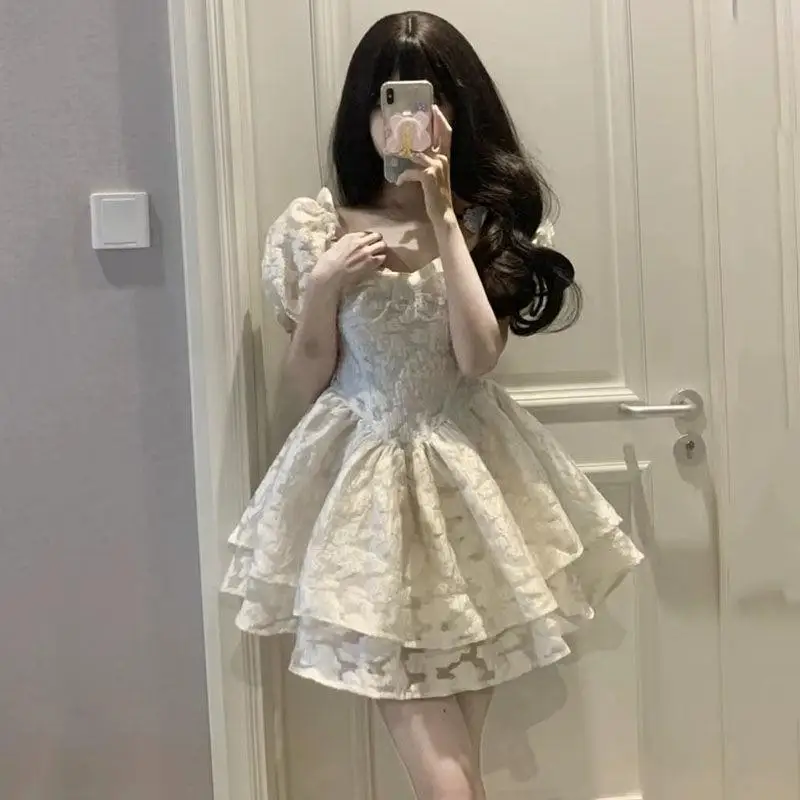 

2025 New Summer Women's Fashion Sweet and Spicy Wind Collar Bubble Sleeve Dress Elegant Temperament Waist Fluffy Skirt