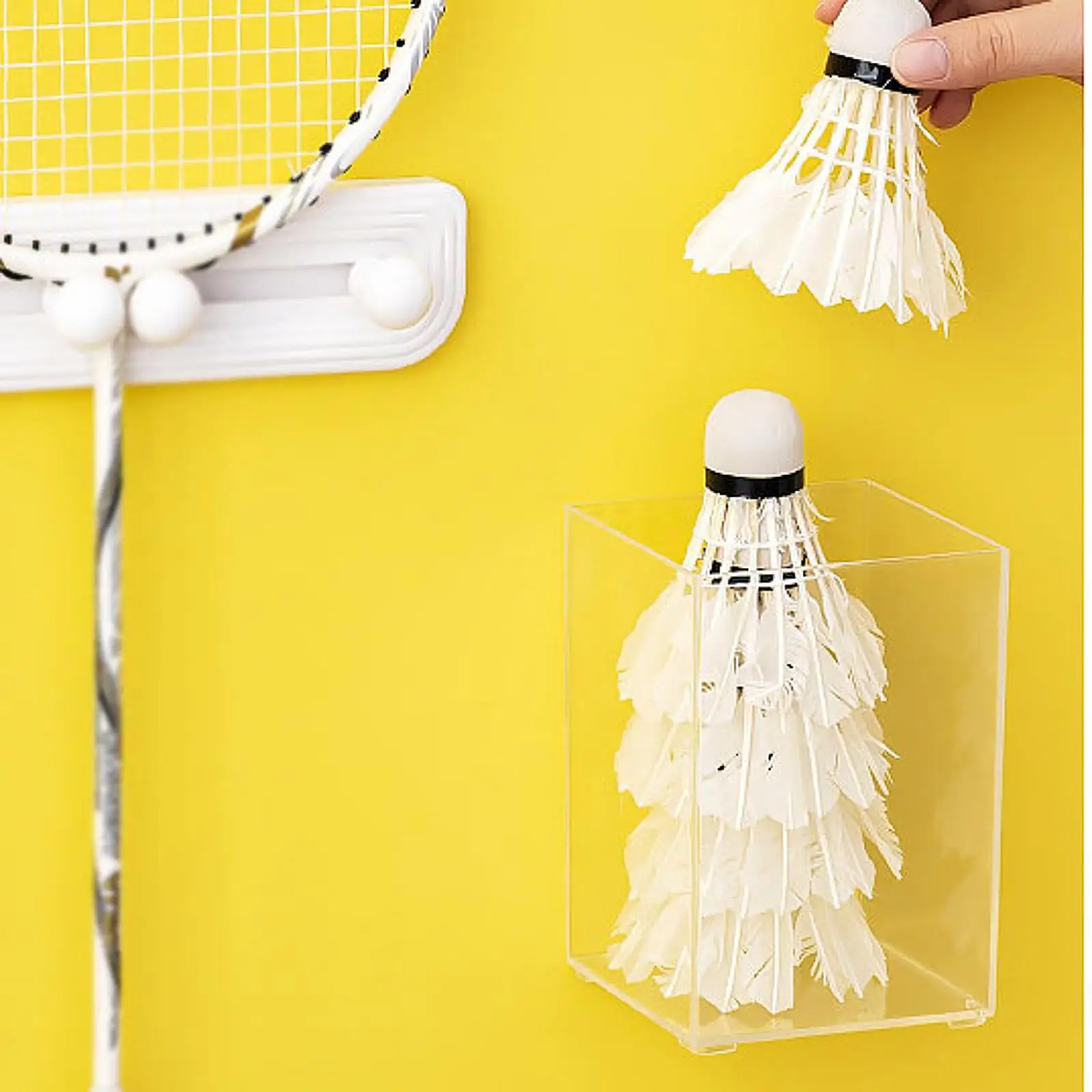caixa-de-armazenamento-de-bolas-de-badminton-montada-na-parede-organizador-compacto-para-acessorios-esportivos-em-casa