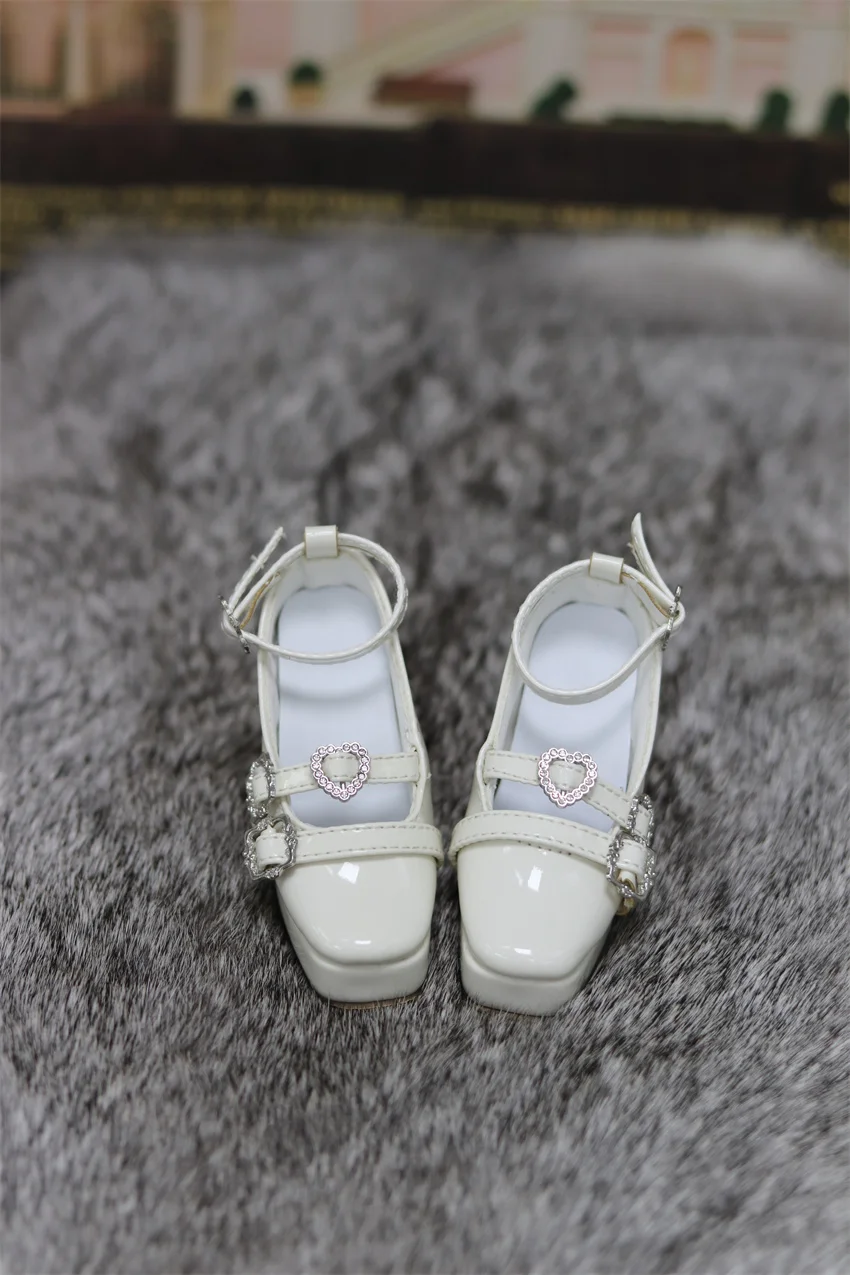 

BJD Toy Shoes 1/3 square head patent leather vintage buckle High heels BJD doll accessories