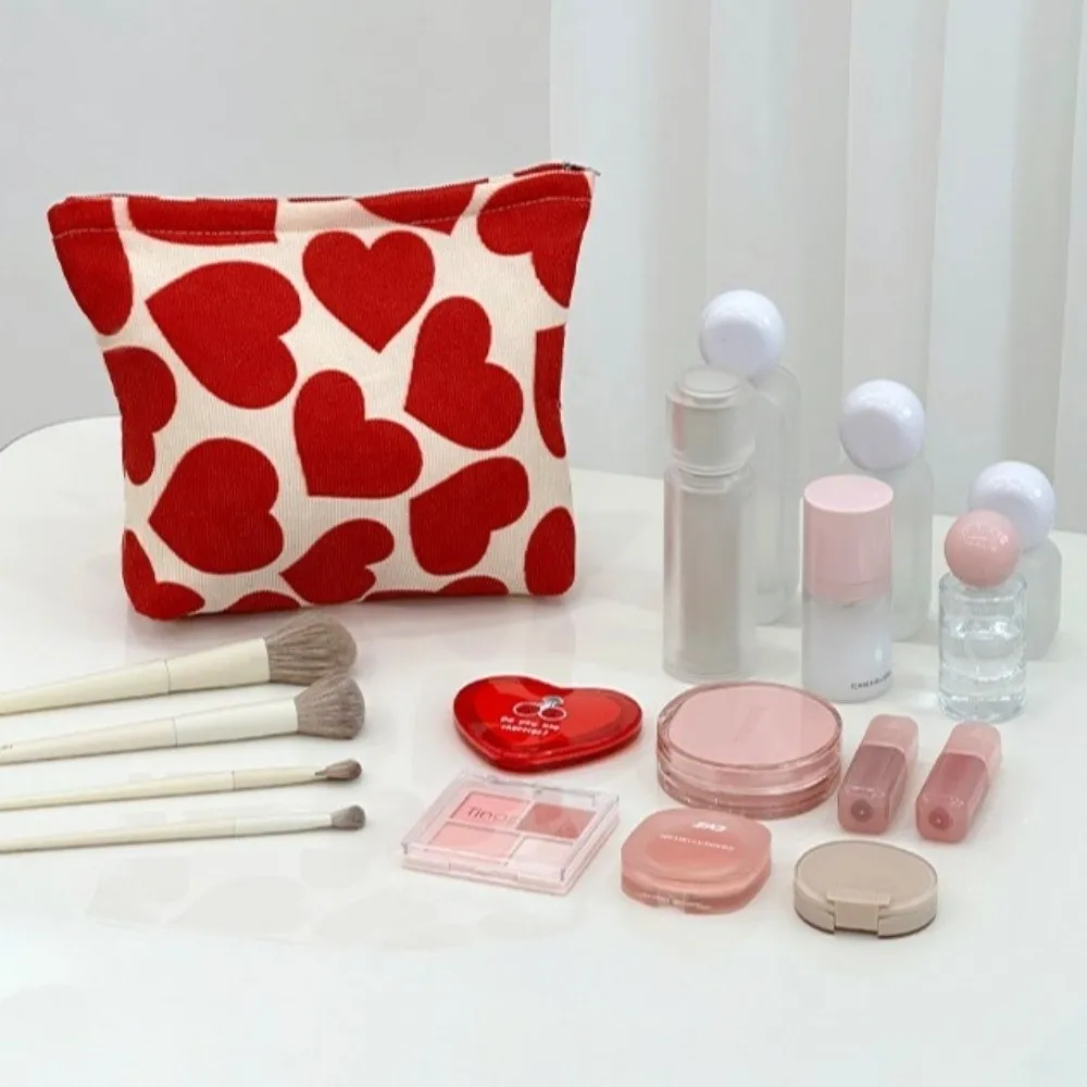 

Large Capacity Love Pattern Makeup Bag Zipper Corduroy Heart Shaped Cosmetic Bag Lovely Gift Travel Wash Pouch