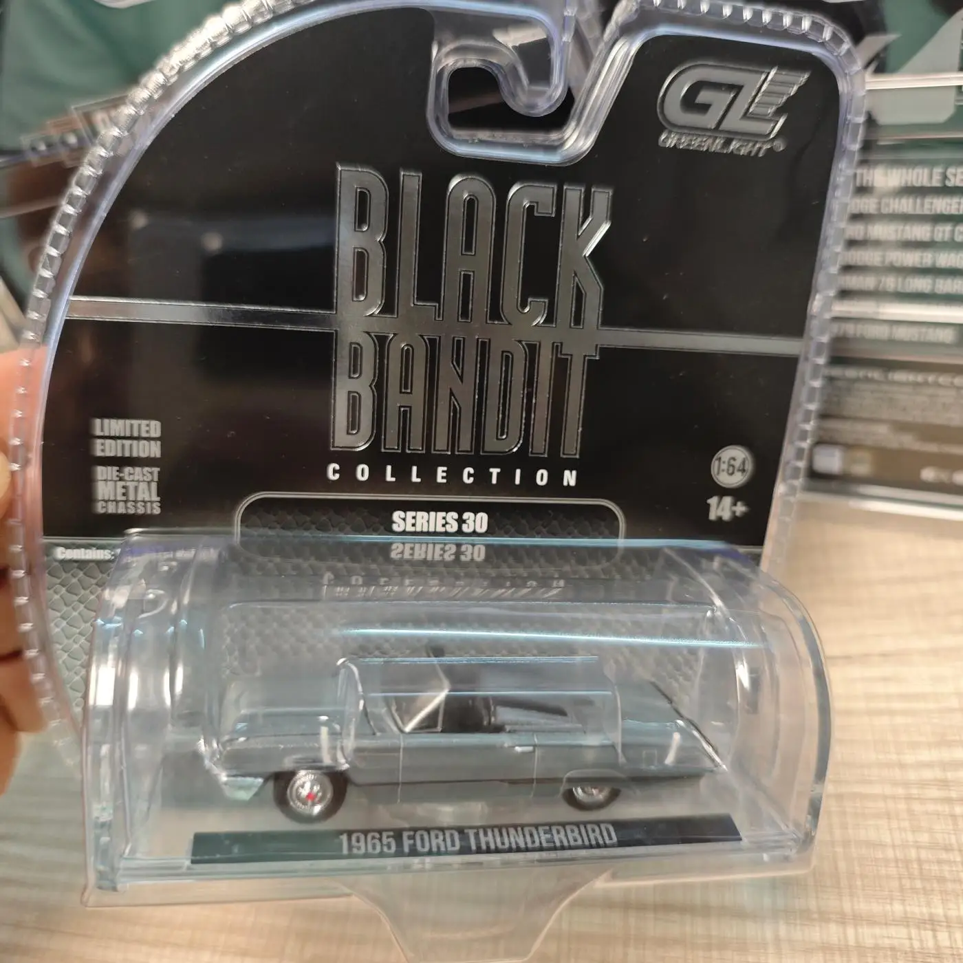 

GreenLight 1:64 Gangster Series 30-1965 Ford Thunderbird Convertible 28170-E Clearcoat Alloy Car Model Market Ornament Collectib