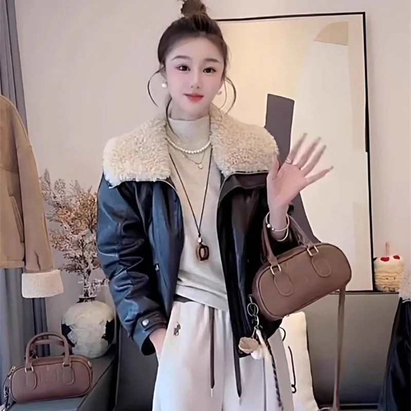 Female Long Sleeves PU Leather Jacket Autumn Women Fashion  Faux Leather Coat Winter Ladies Detachable Fur Collar Cotton Outwear