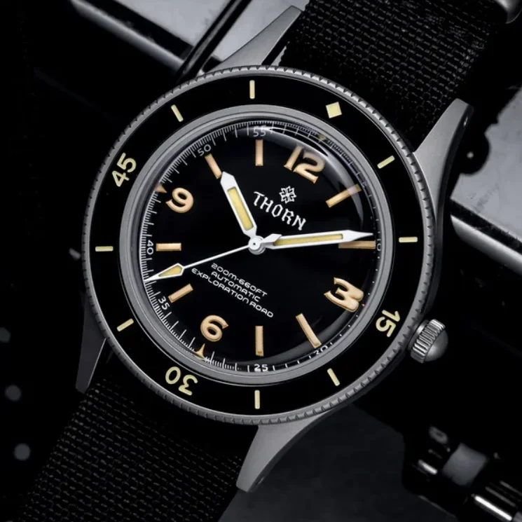 THORN Men Automatic Watch Aviator 40MM Mechanical Wristwatch Dive 200m Waterproof C3 Luminous Sapphire Mirror NH35 Ceramic Bezel