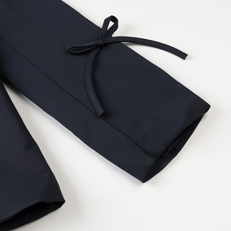 ملابس نسائية جديدة لعام 2025 على الطراز الأوروبي والأمريكي سترة مزخرفة بتصميم فرنسي على شكل فيونكة