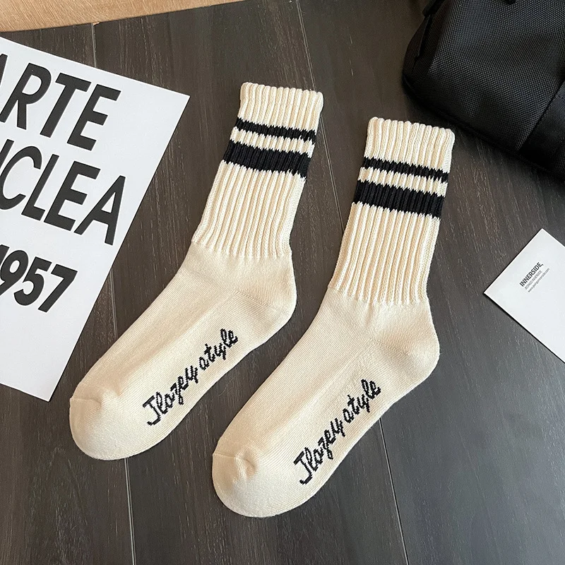 5 Paar Anti-Reibungs-Schweiß absorbierende Sports ocken Männer Basketball Socken 2024 gestreifte laufende Baumwolle Mid-Calf Socken warme Socken