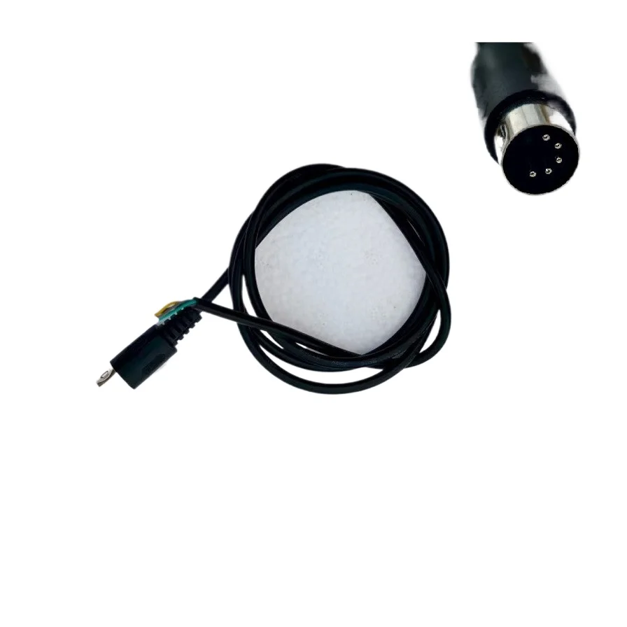 

Специальный педальный кабель для электрического пианино, пять контактов и четыре провода.