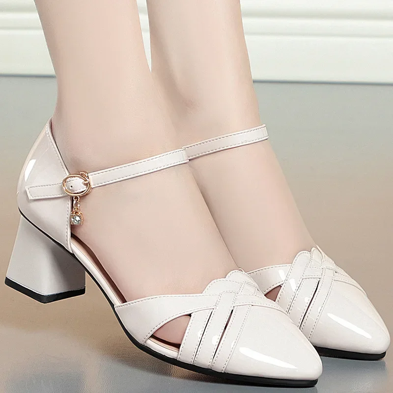 

Fashion Buckle Strap Women's Pointed Toe Square Heel Pumps Cover Heel Heeled Sandals Ladies Single Shoes Grace Spring Summer