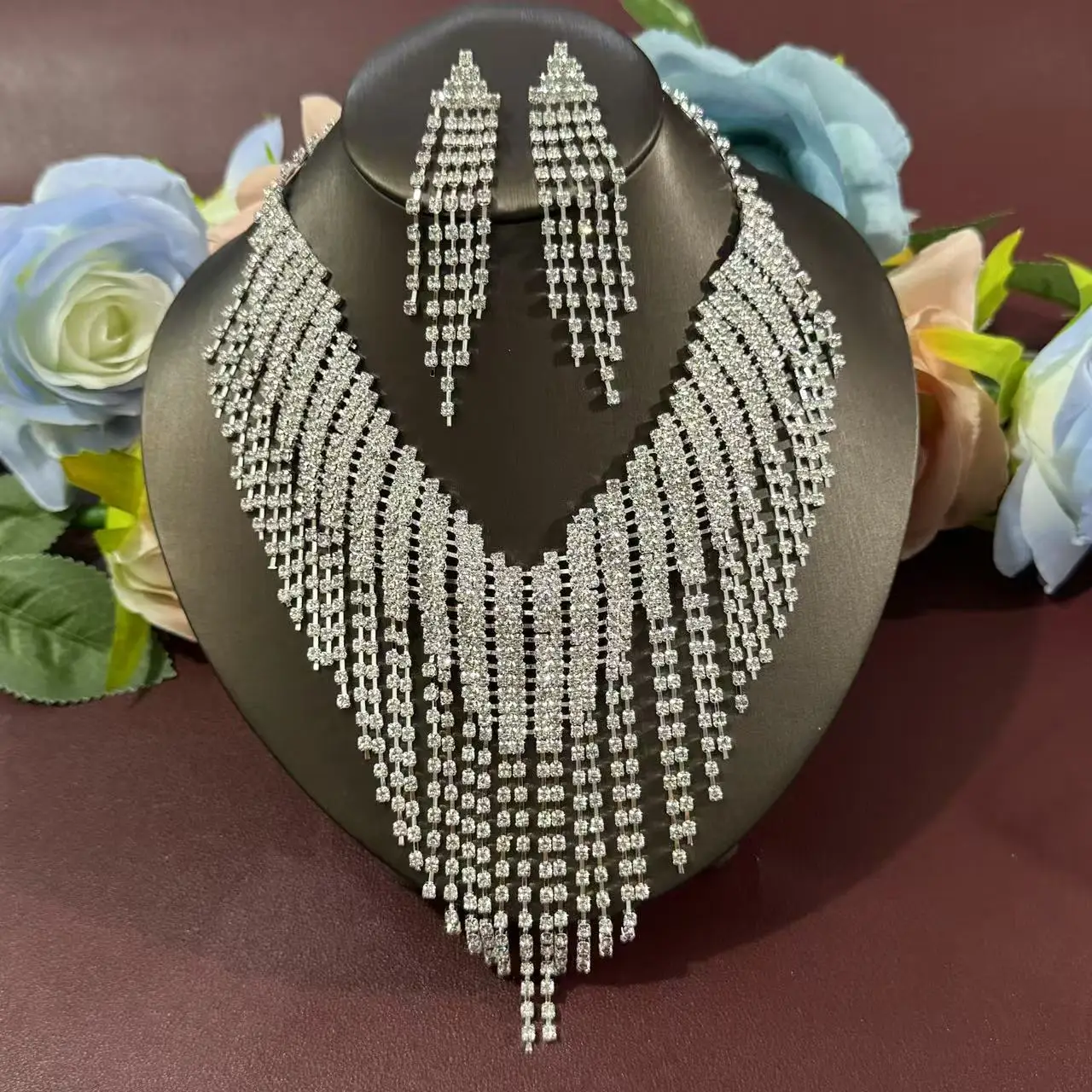 

1 комплект нишевого дизайна со стразами и кисточками в стиле свадьбы невесты, хит продаж, комплект из 3 предметов