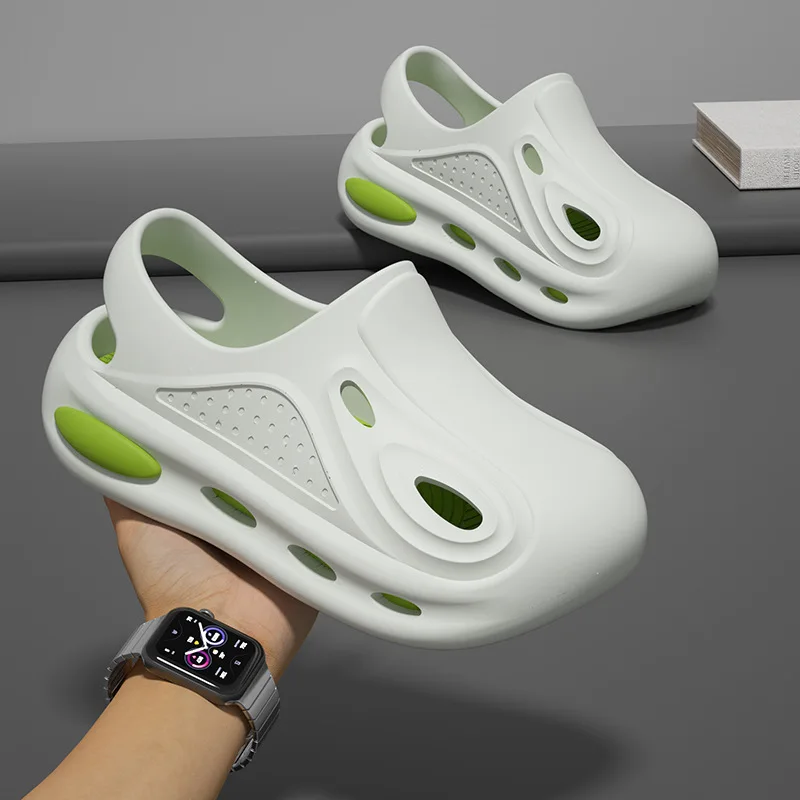 2026Summer Children's Outdoor Sandals Summer Anti-Slip Hole Hole Shoes Beach Wear Head Cover Slippers EVA Material Home Slippers