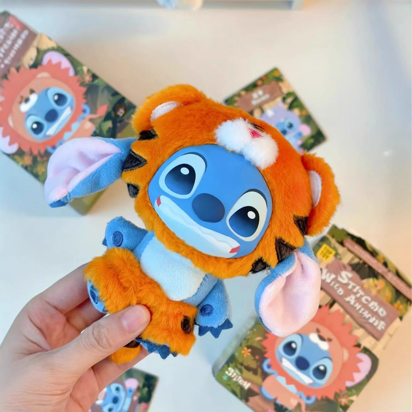 新作！ホットなステッチ野生動物シリーズ ブラインドボックス ビニール製ぬいぐるみペンダント おもちゃ 可愛い漫画フィギュア人形 バッグペンダント ミステリーボックスギフト