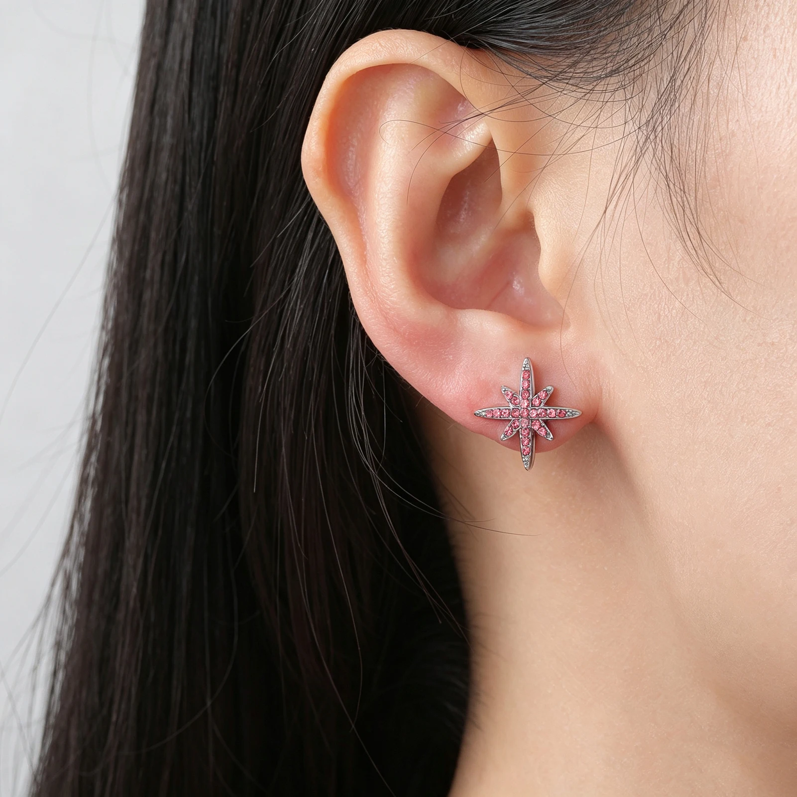 Kkjoy Edelstahl-Ohrstecker mit Kristallen eingelegtem Stern, glitzernde Ohrringe für Frauen, für den Alltag, Partys, Hochzeiten, Jubiläumsgeschenk. – Detail 4