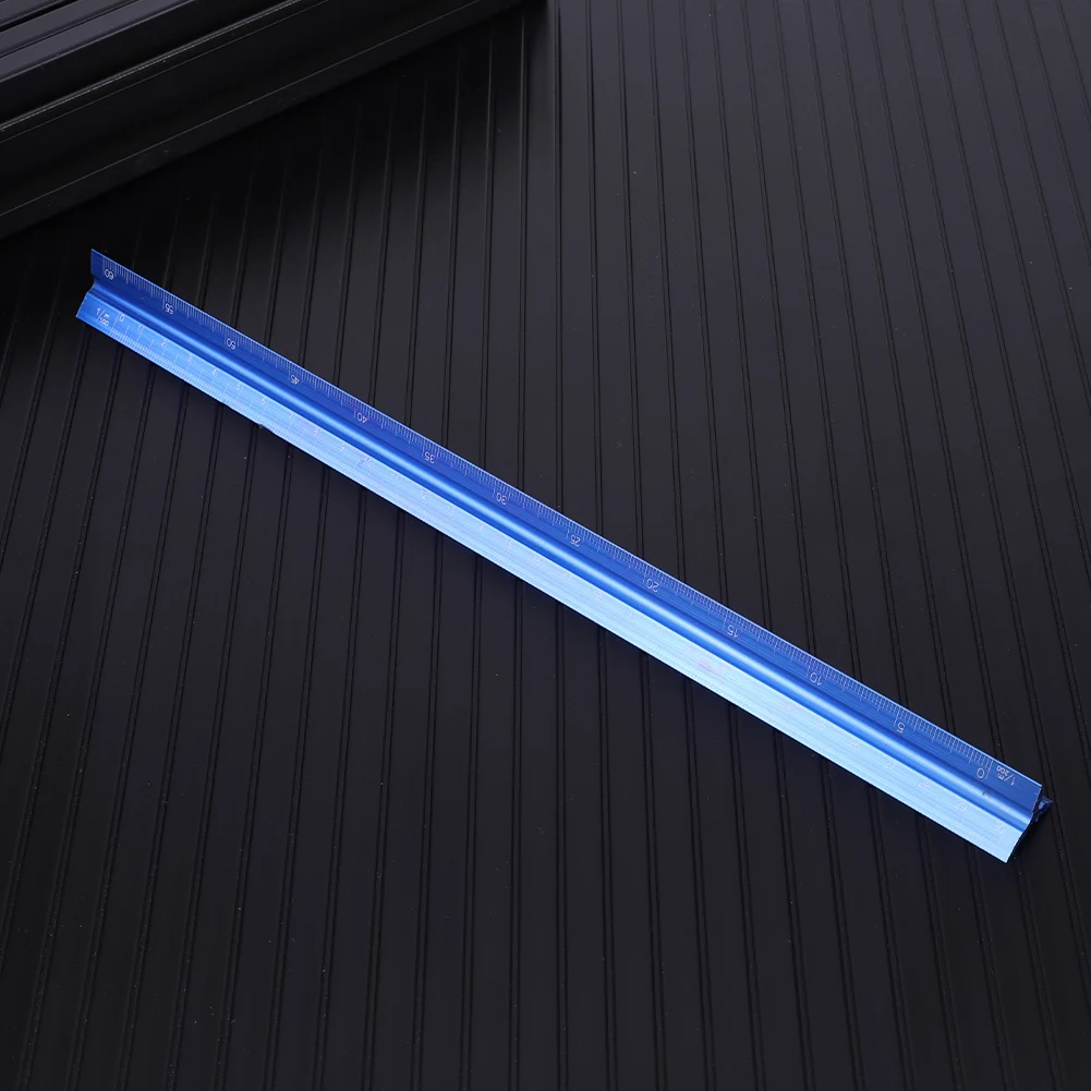 مسطرة بمقياس معماري مقاومة للانحناء مسطرة مثلثة معدنية قابلة لإعادة الاستخدام مسطرة مثلثة من سبائك الألومنيوم للمكتب والمدرسة