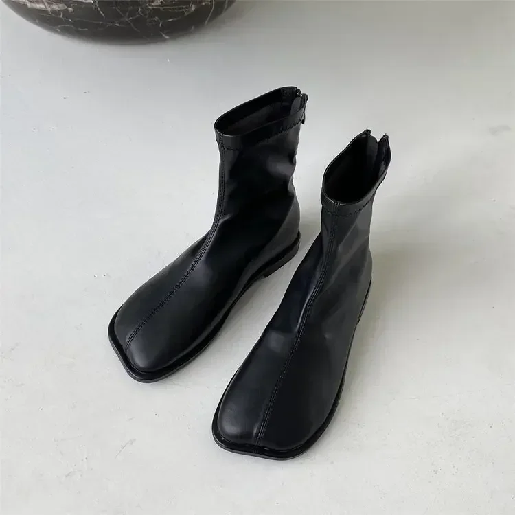 Women\'s Elastic Boots, New Autumn and Winter Fashion Short Boots, Square Toe Flat Bottomed Soft Leather and Ankle Boots