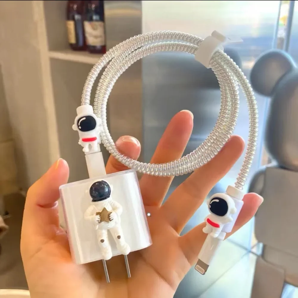 

1Pc Cute Astronaut Love Heart Charging Head Protectors Data Cable Anti-fold Winding Wire Protection Rope Charger Accessories