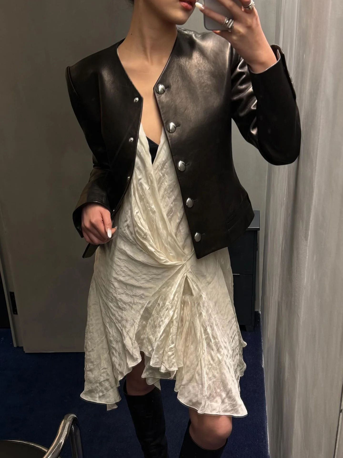 Leather Jaet And Dr…