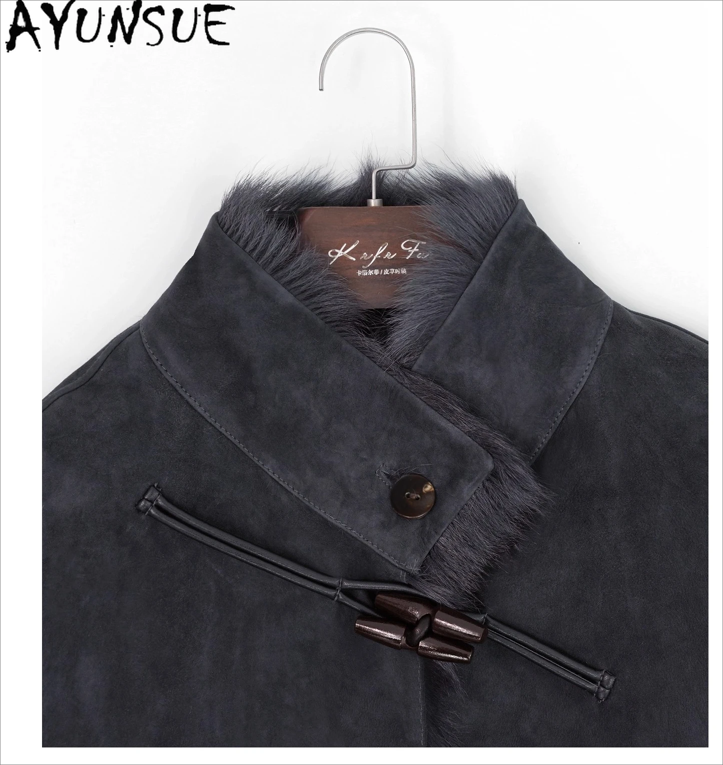 معطف فرو من جلد الغنم الطبيعي من AYUNSUE جاكيت من الجلد الطبيعي للنساء مقاوم للبرد جديد في معاطف ملابس شتوية دافئة من صوف الضأن للسيدات 2025 #4