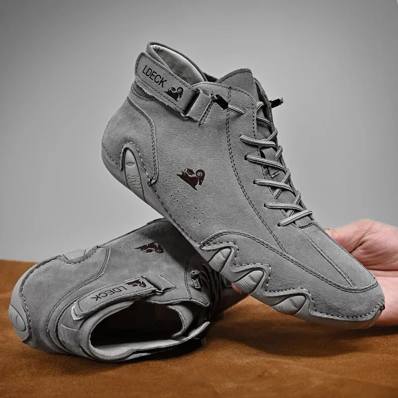Sneakers Men Casual Shoes Man High Top Sneakers Winter Warm Designer Fashion Loafers Lace Up Shoes Men Boots 2024