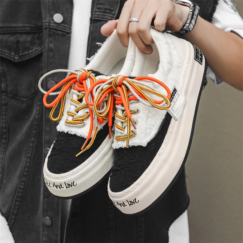 

2025 New Men’s Fashion Sneakers– Hong Kong Style, Chunky Sole, Height Increase, Breathable