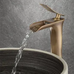 Antique Bronze Bathroom Faucet Basin Faucets  Hot & Cold Brass Bathroom Sink Faucet Waterfall Lavotory Faucet  Mixer Water Tap