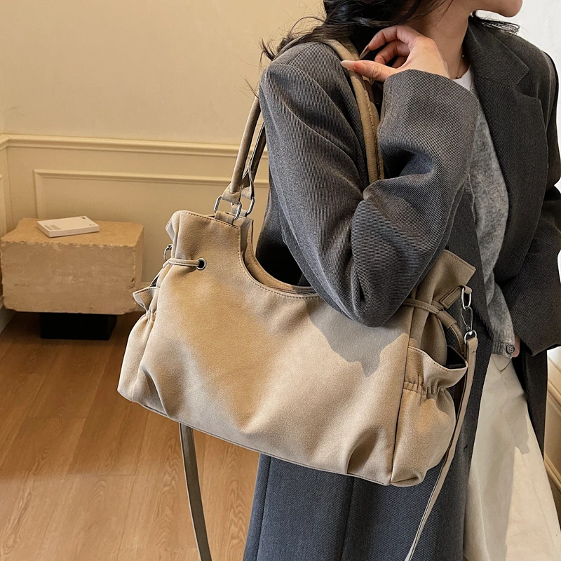 

Элегантная элитная женская роскошная кожаная сумка на плечо, классическая дизайнерская сумка-тоут, предназначенная для стильных городских пригородных поездок