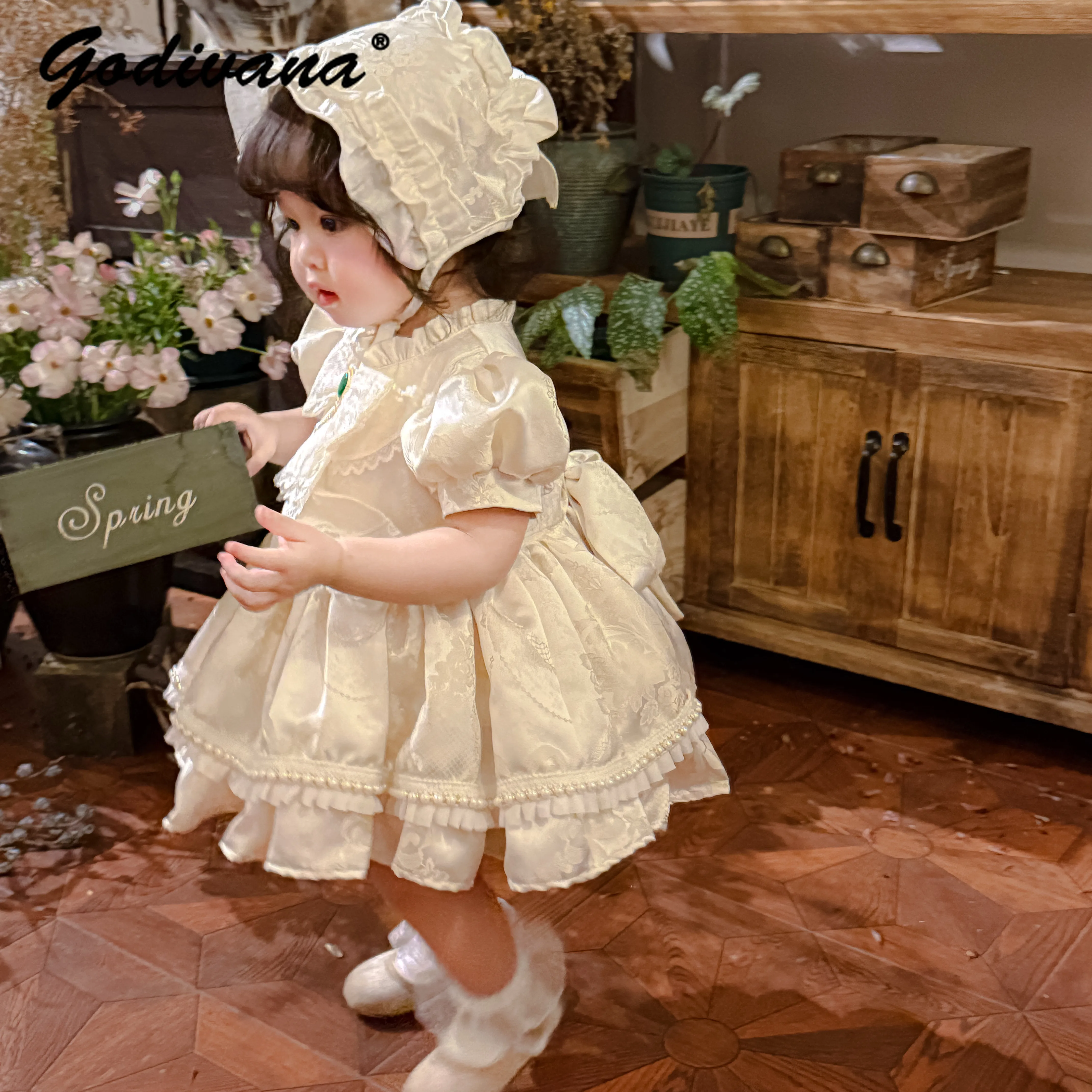 Cute Baby Girls High End Court Princess Dress Kids Summer Ruffle Collar Heavy Lace Embroidery Puff Sleeve Birthday Party Gown