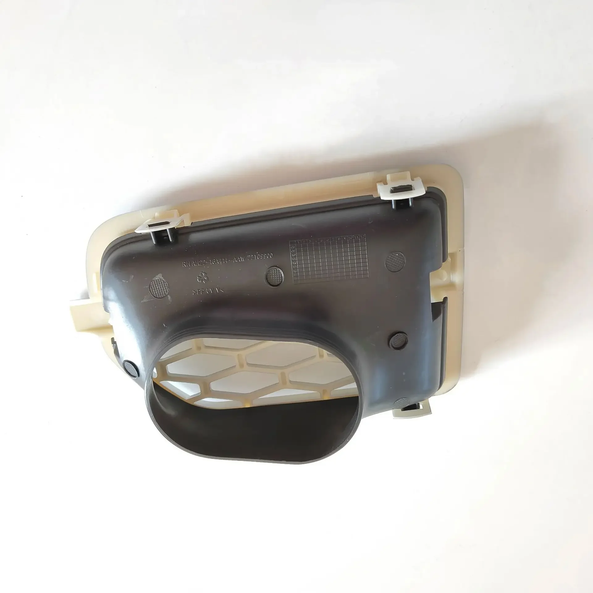 Automobile Middle Net/Front Wing Grille/tuyere LR 020785 /LR 020799   Silber