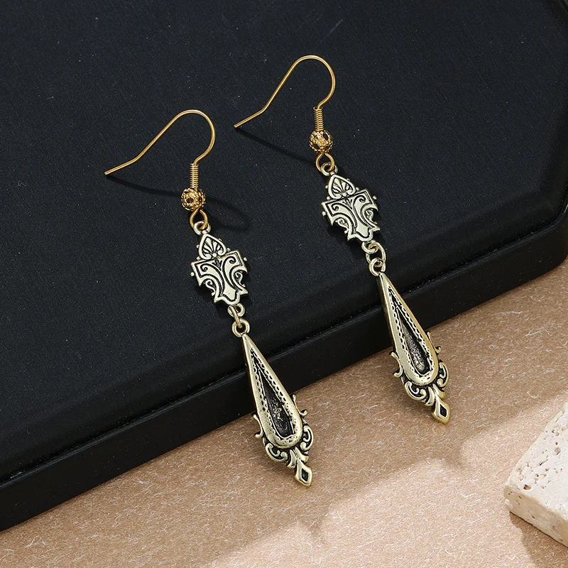 Vintage Fashion Classic Style Long Water Droplet Design Earrings Suitable Daily Wear Vintage Themed Events Commuting Occasions