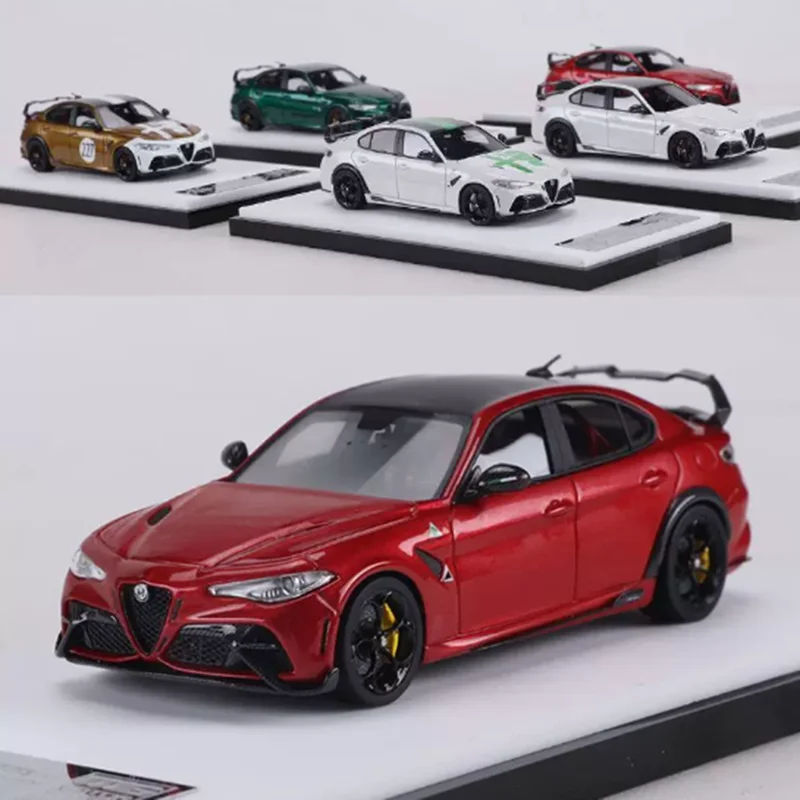 CL 1:64 Scale Giulia Resin Car Model Static Collection Decorated Holiday Gifts Toys Classic Souvenir Gift