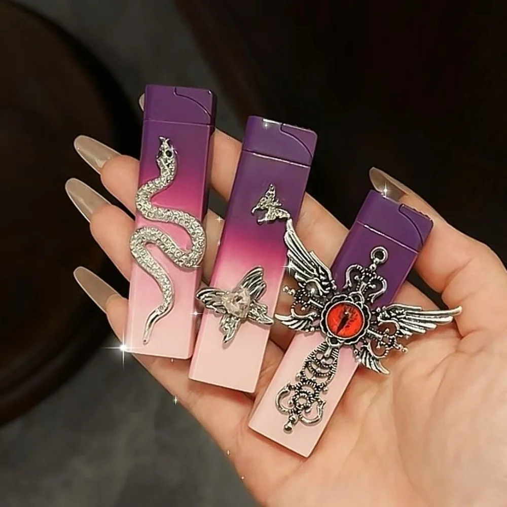 Windproof Straight Forward Green Flame Lighter, Personalized and Creative, Diamond Studded, High-value Gift for New Women